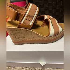 Sperry Tan and Cream Wedge Sandals